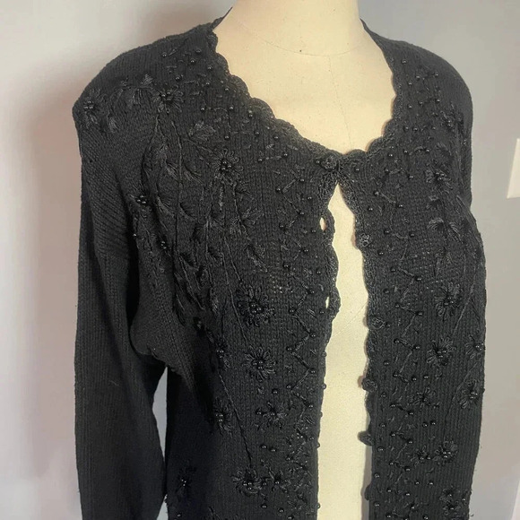 NWT Vintage 90s Black Dark Academia Floral Embroidered Knit Cardigan - Picture 2 of 14